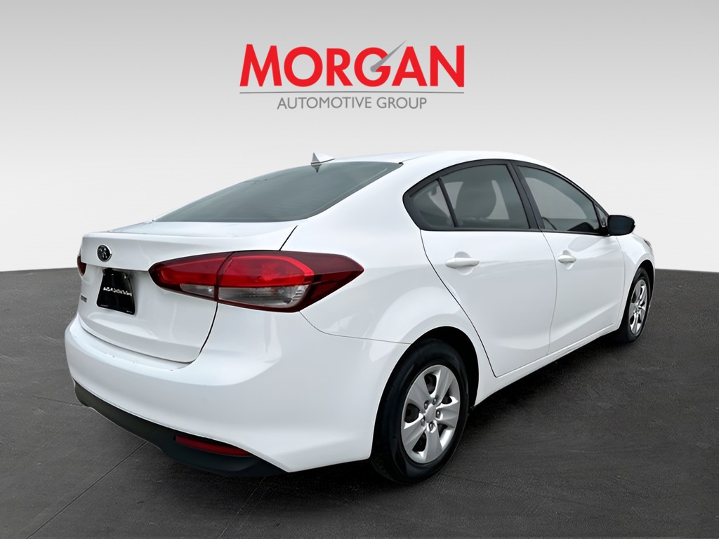 2018 Kia Forte - Photo 7