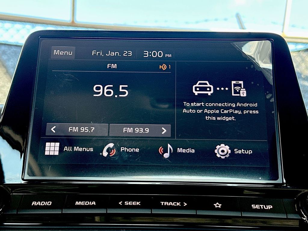 2023 Kia Forte - Photo 12