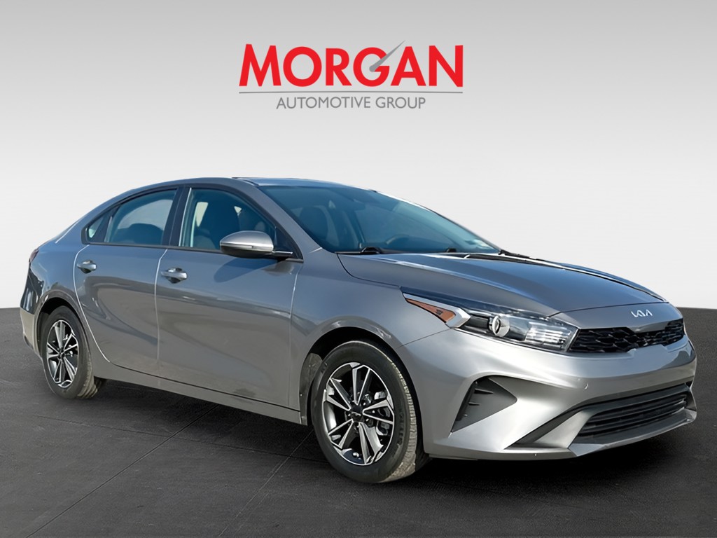 2023 Kia Forte - Photo 2