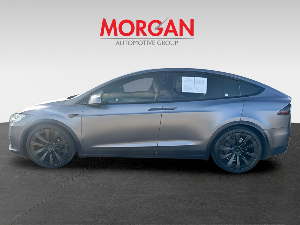 2022 Tesla Model X - Photo 8