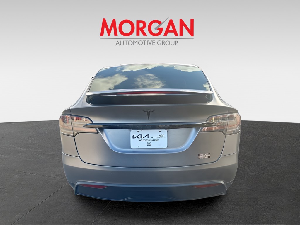 2022 Tesla Model X - Photo 6
