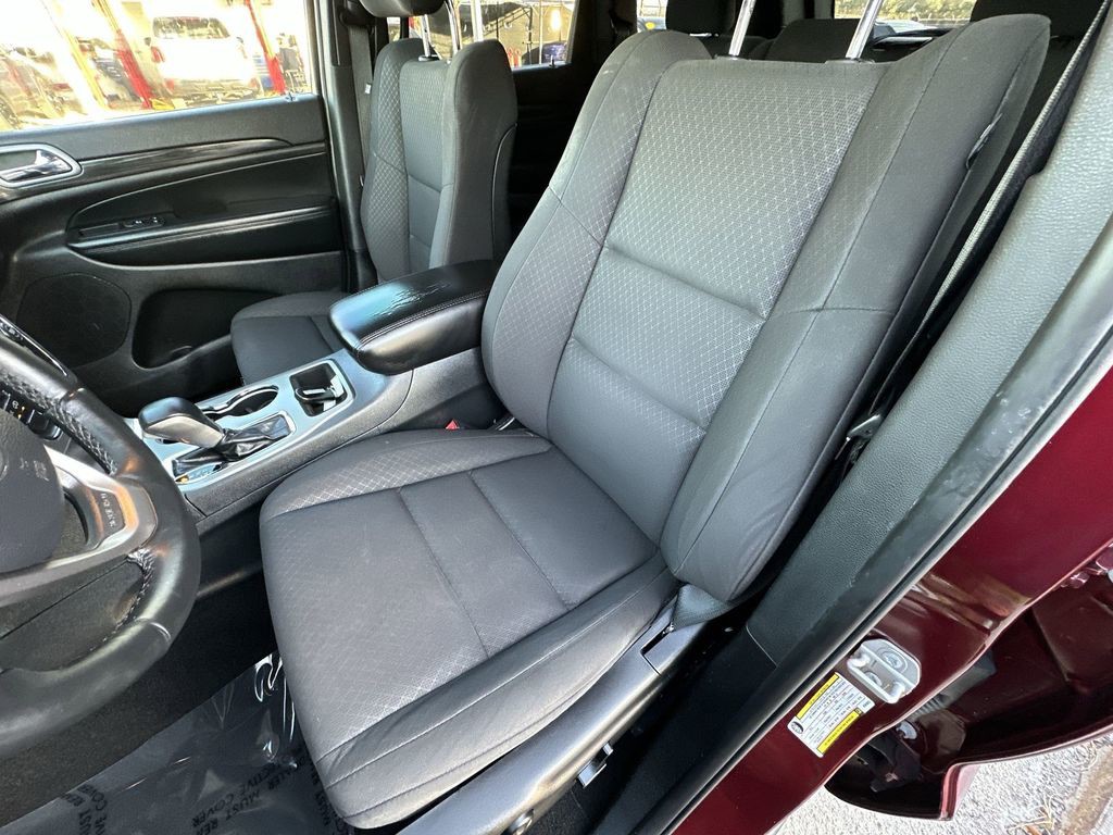 2019 Jeep Grand Cherokee - Photo 13