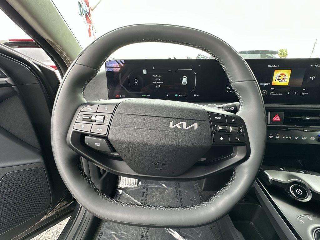 2025 Kia EV6 - Photo 11