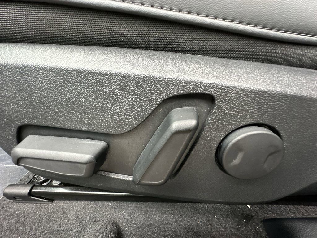 2025 Kia EV6 - Photo 14