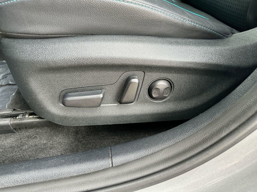 2022 Kia Niro EV - Photo 14