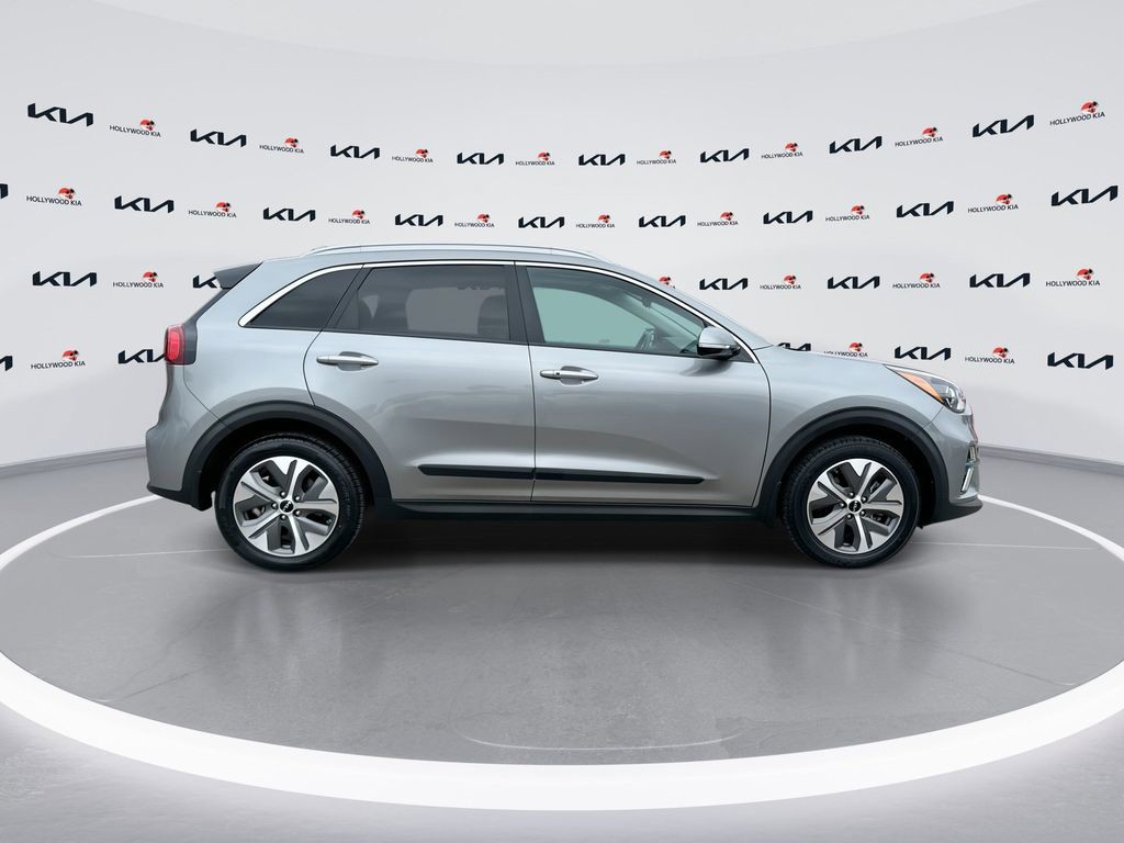 2022 Kia Niro EV - Photo 9