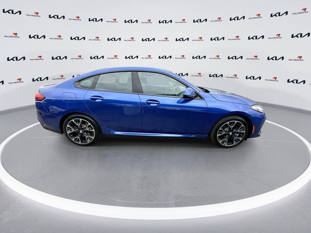 2025 BMW 2 Series - Photo 9