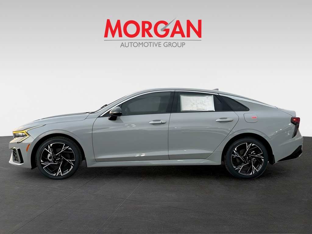 2026 Kia K5 - Photo 8