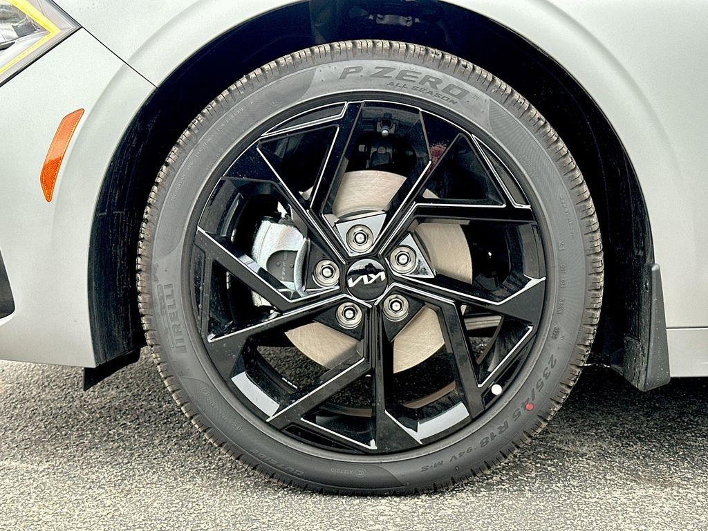 2026 Kia K5 - Photo 11