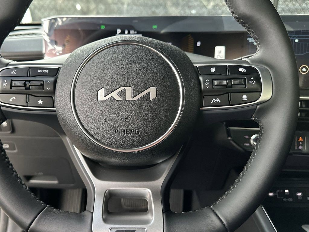 2026 Kia K5 - Photo 12