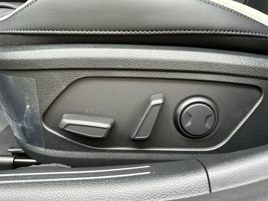 2026 Kia K5 - Photo 15