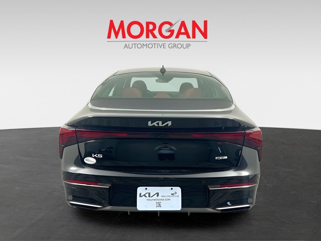 2026 Kia K5 - Photo 6