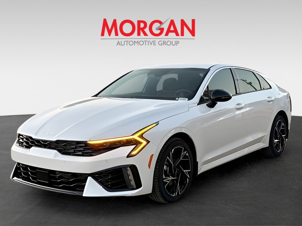 2026 Kia K5 - Photo 3
