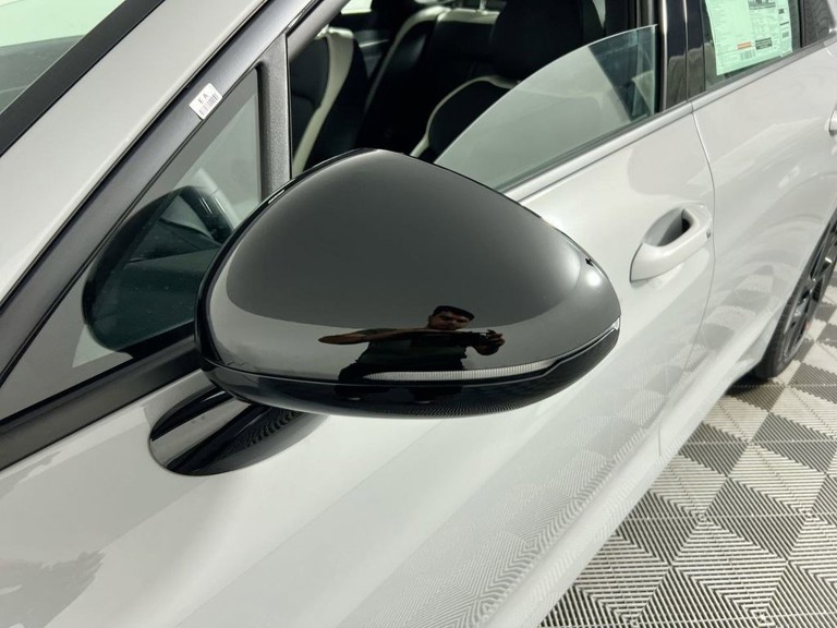 2026 Kia K5 - Photo 15