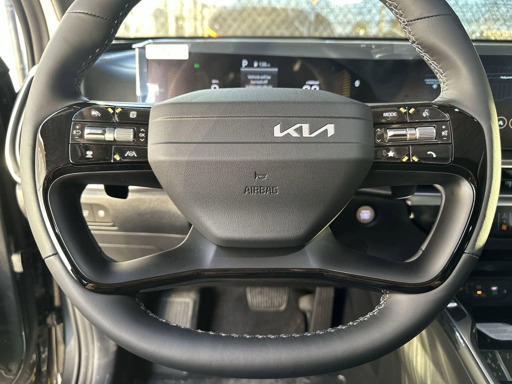 2026 Kia Sorento Hybrid - Photo 13