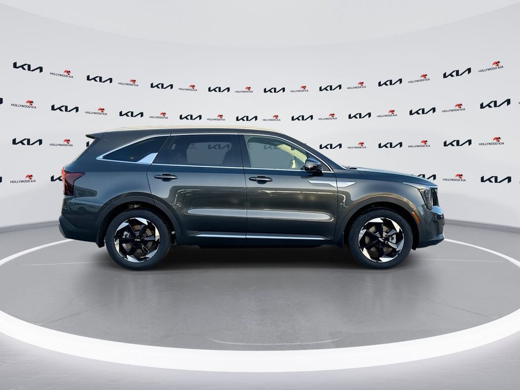 2026 Kia Sorento Hybrid - Photo 9