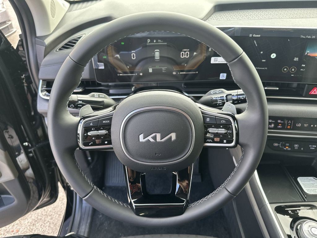 2026 Kia Carnival Hybrid - Photo 13