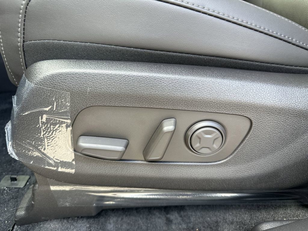 2026 Kia Carnival Hybrid - Photo 16