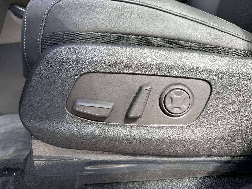 2026 Kia Carnival Hybrid - Photo 15
