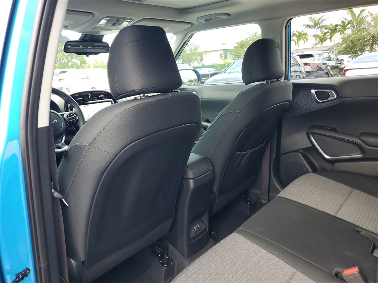 2025 Kia Soul - Photo 10