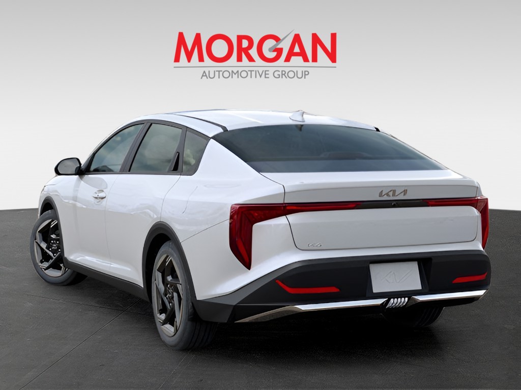 2025 Kia K4 - Photo 5