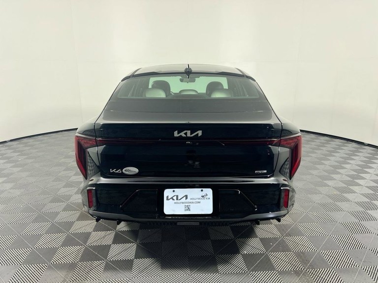 2025 Kia K4 - Photo 11