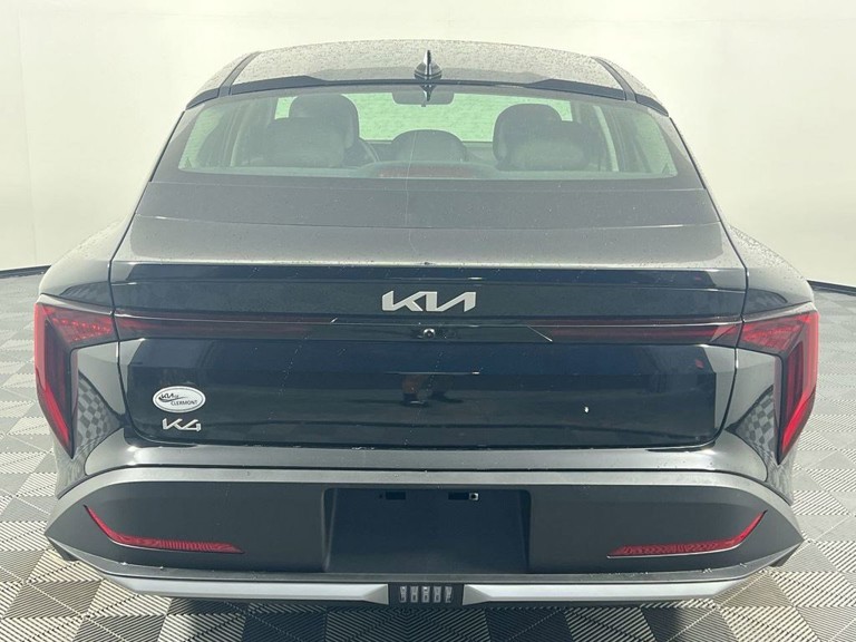2025 Kia K4 - Photo 9