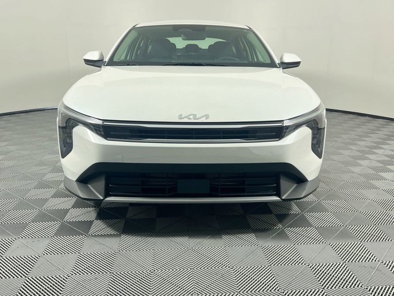 2025 Kia K4 - Photo 3