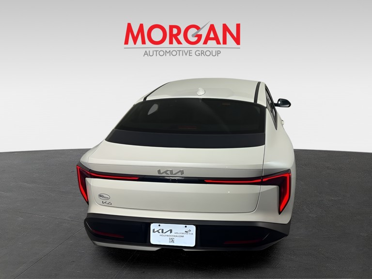 2025 Kia K4 - Photo 8