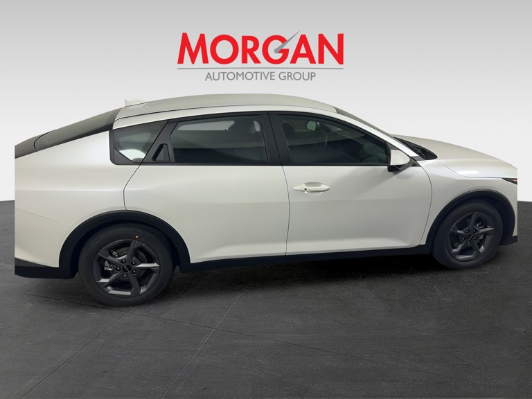 2025 Kia K4 - Photo 11