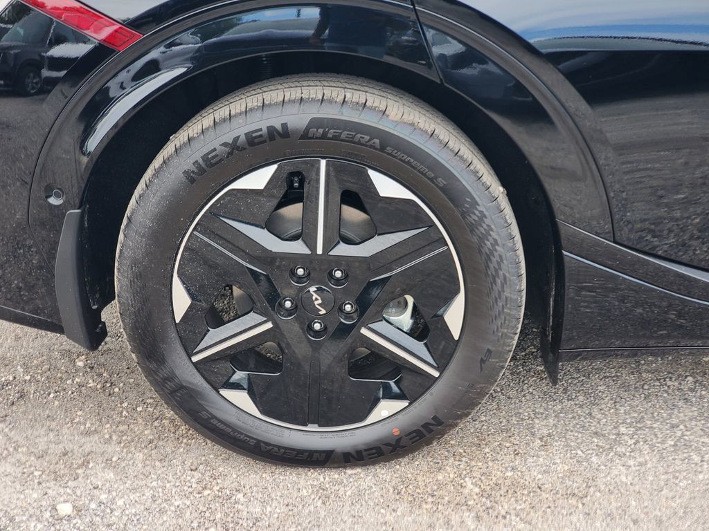 2025 Kia EV6 - Photo 9