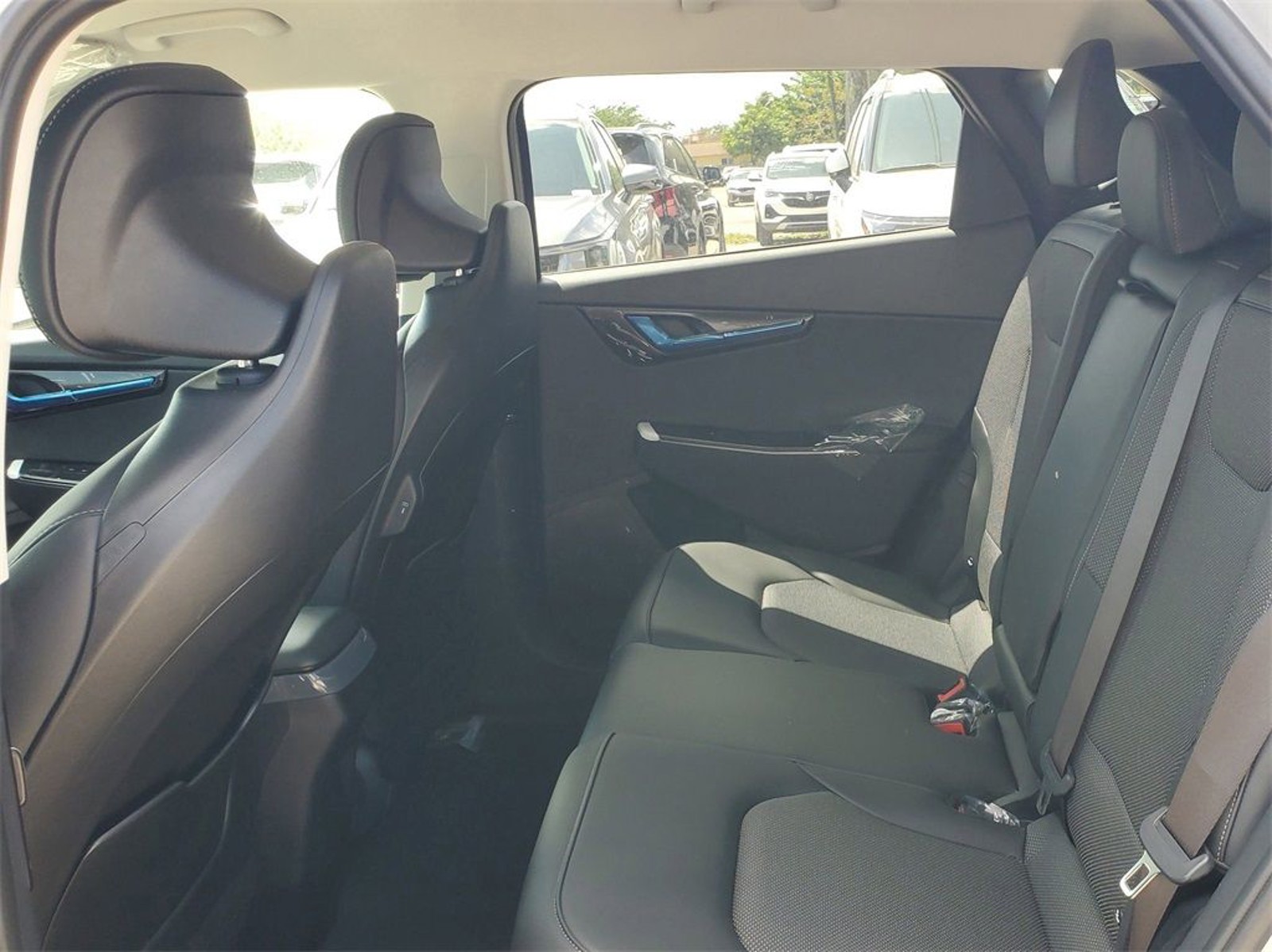2025 Kia EV6 - Photo 8