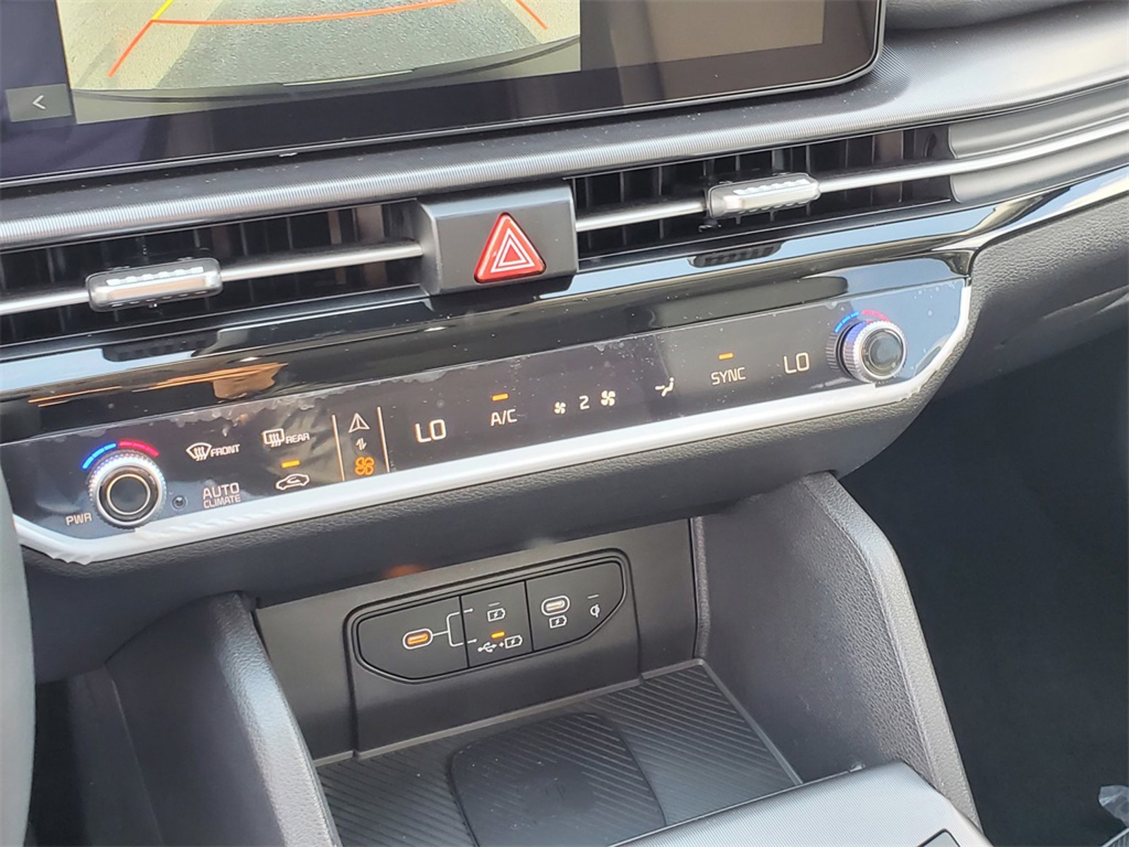 2026 Kia Sportage - Photo 22