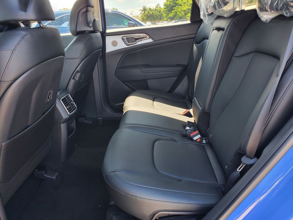 2026 Kia Sportage - Photo 8