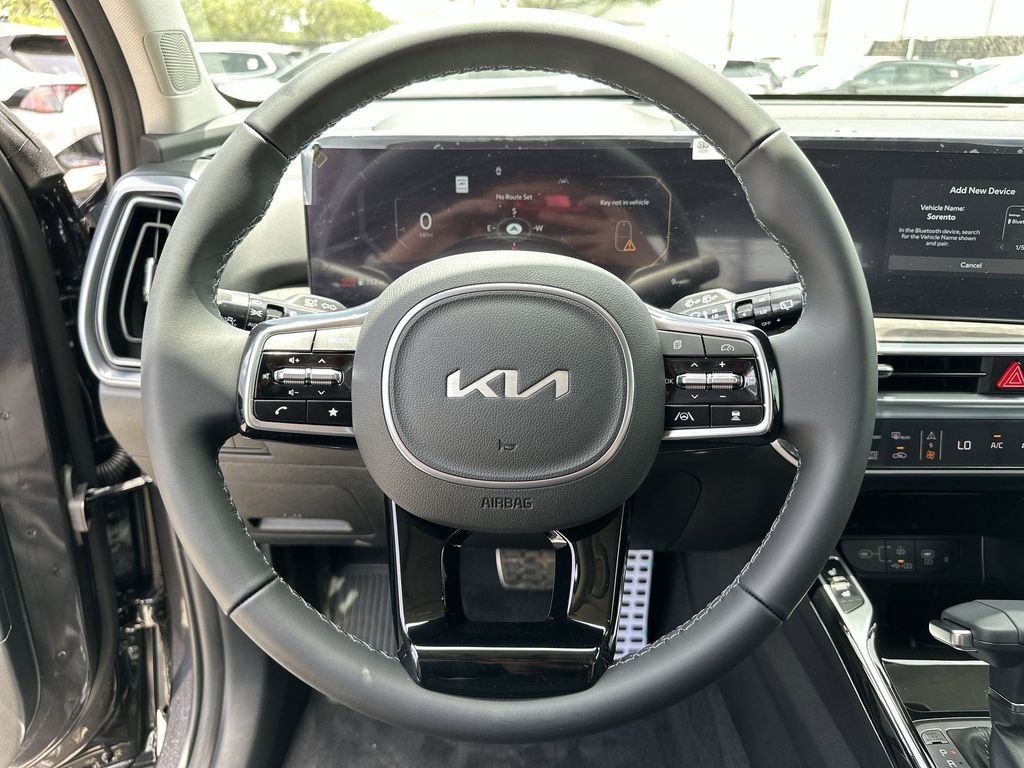 2025 Kia Sorento - Photo 14
