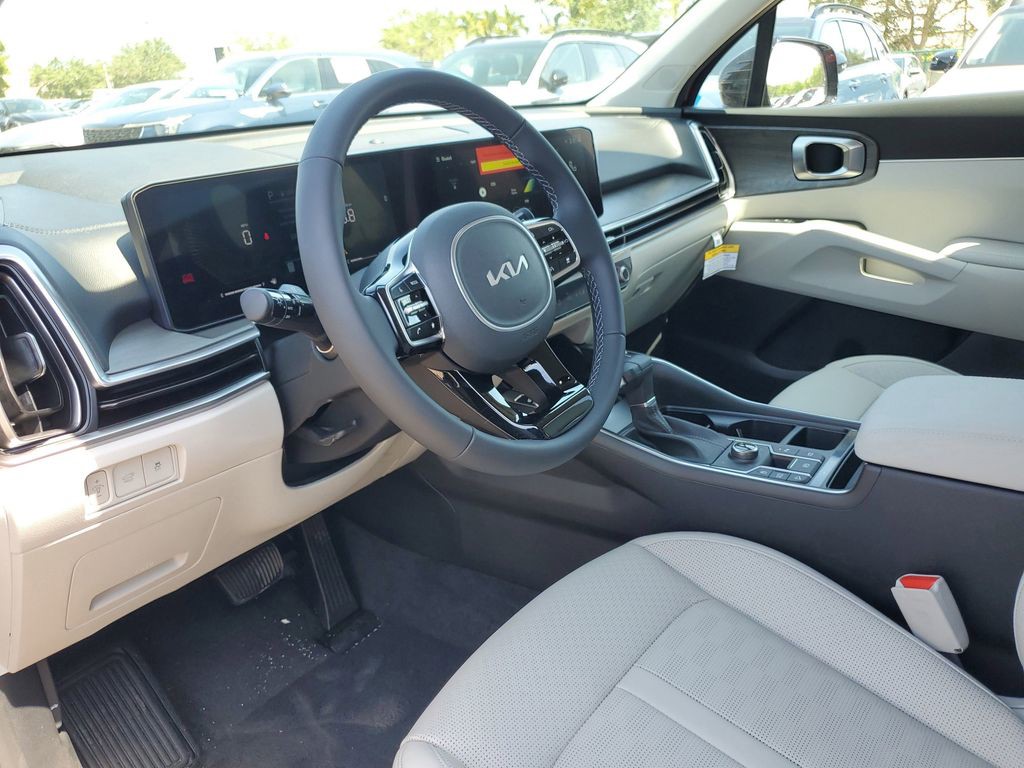 2025 Kia Sorento - Photo 14