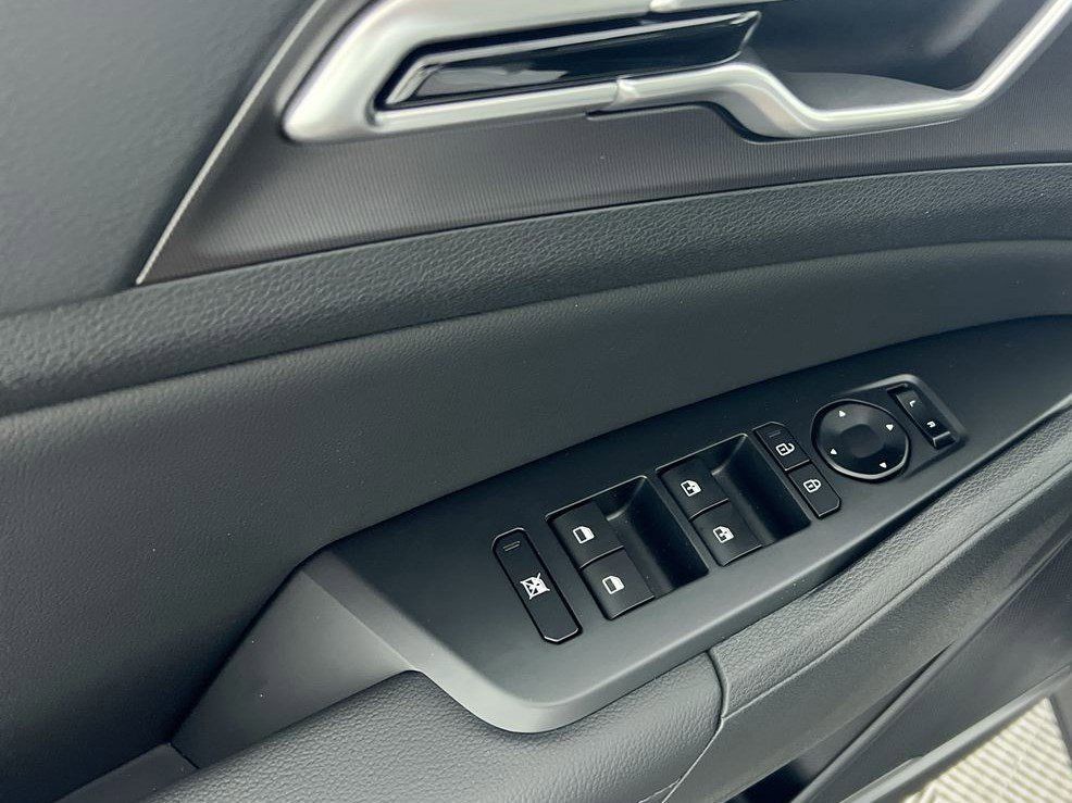 2026 Kia Sportage - Photo 13