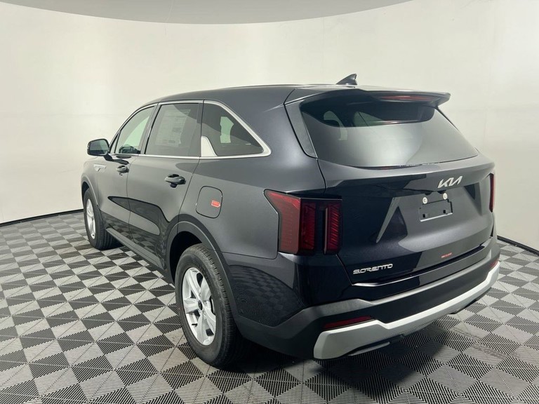 2026 Kia Sorento - Photo 6