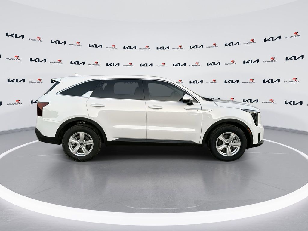 2026 Kia Sorento - Photo 9