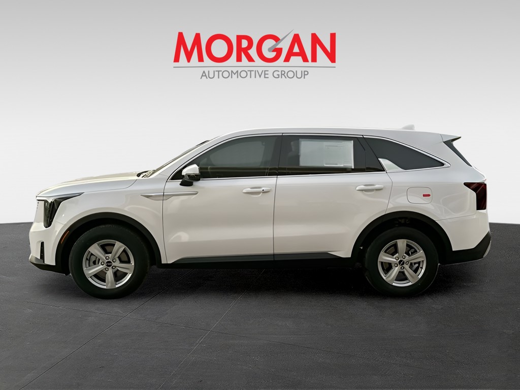 2026 Kia Sorento - Photo 8