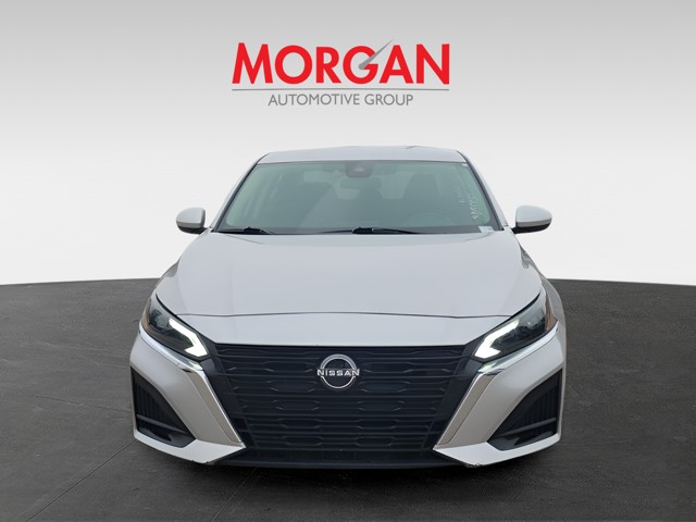 2023 Nissan Altima - Photo 2