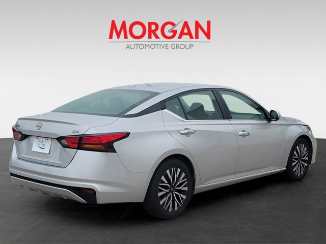 2023 Nissan Altima - Photo 4