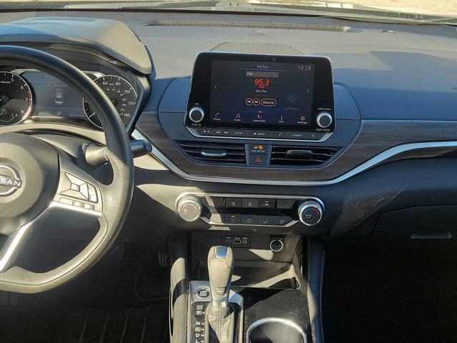 2023 Nissan Altima - Photo 12