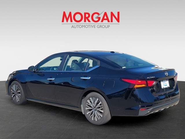 2023 Nissan Altima - Photo 4
