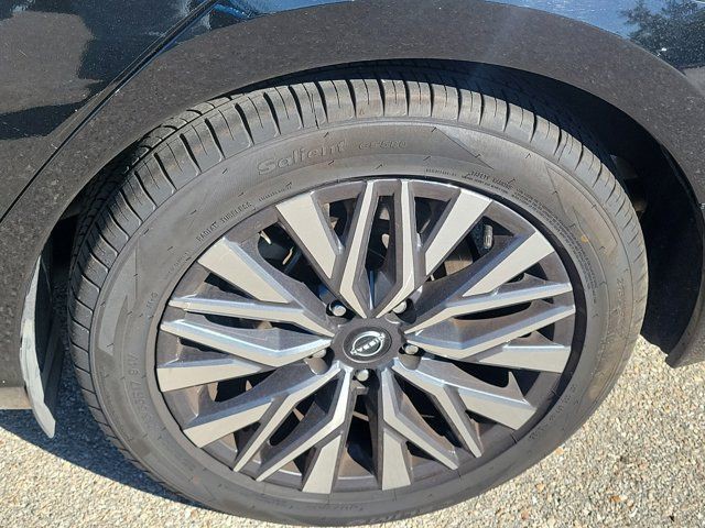 2023 Nissan Altima - Photo 9