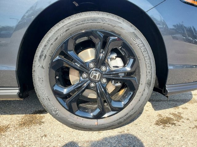 2025 Honda Accord Sedan - Photo 13
