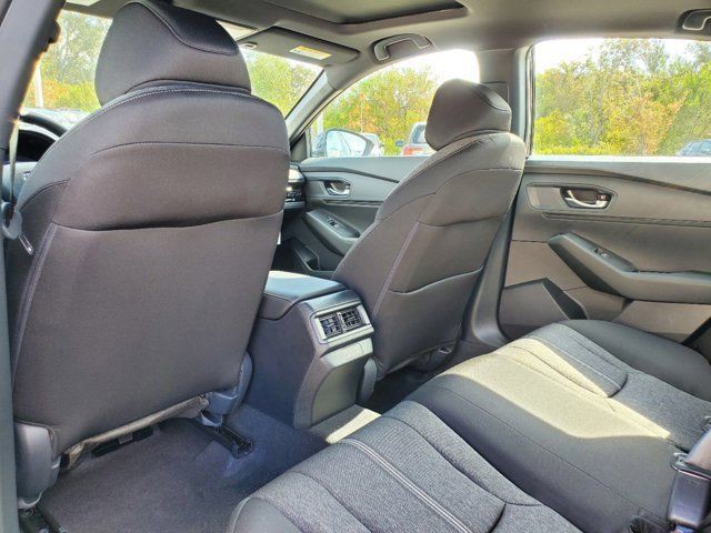 2025 Honda Accord Hybrid - Photo 10