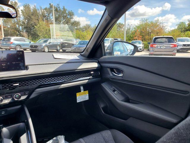 2025 Honda Accord Hybrid - Photo 12