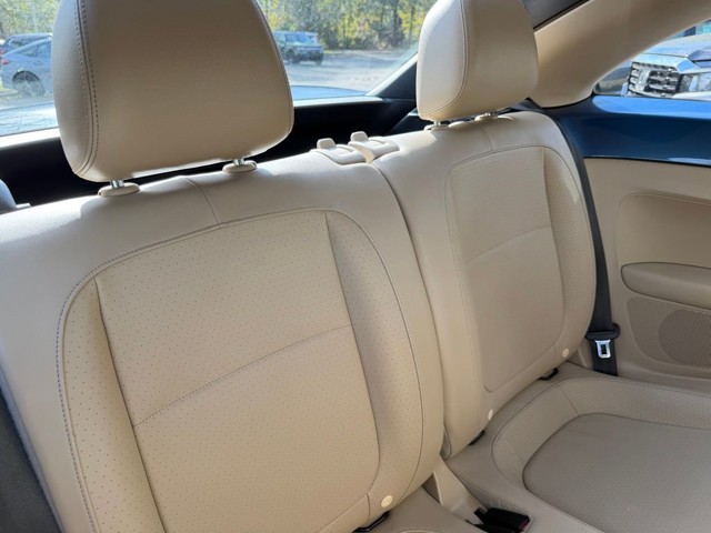 2016 Volkswagen Beetle - Photo 8