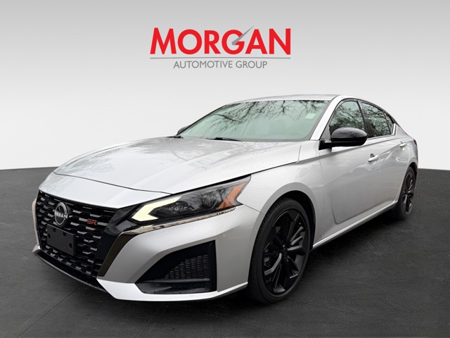 2023 Nissan Altima - Photo 2